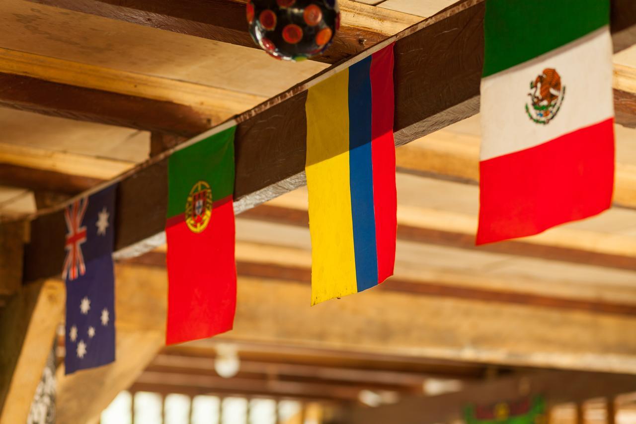 Indra Valley Inn Bukit Lawang Ngoại thất bức ảnh