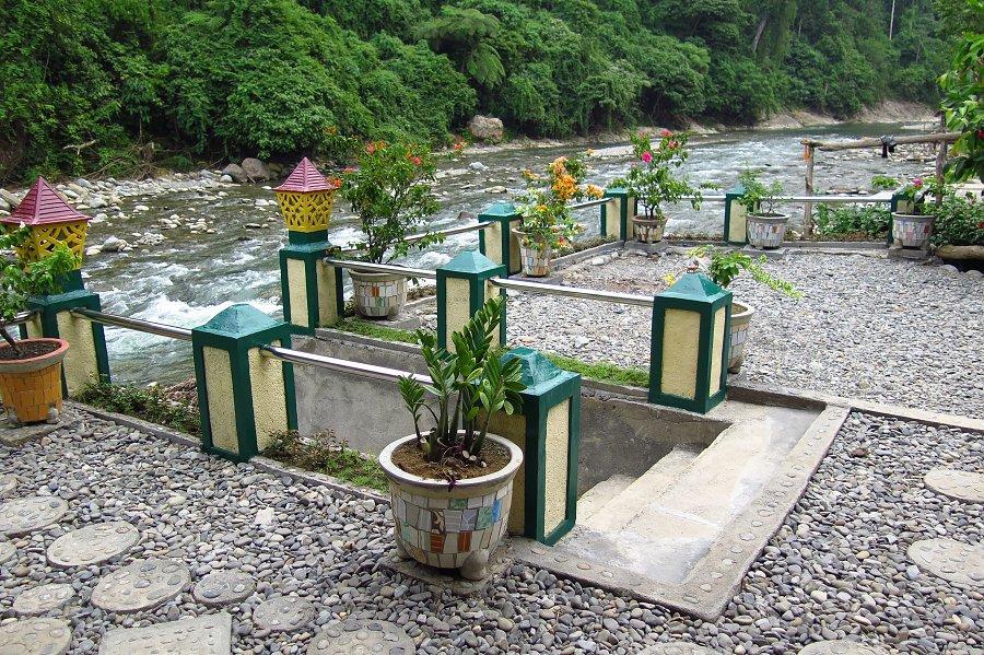 Indra Valley Inn Bukit Lawang Ngoại thất bức ảnh
