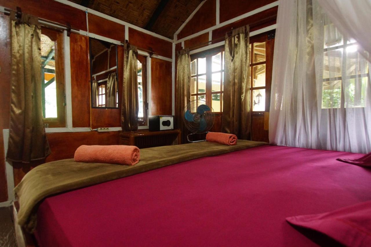 Indra Valley Inn Bukit Lawang Ngoại thất bức ảnh